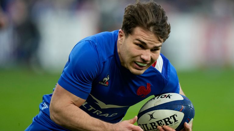 Antoine Dupont was on the scoresheet as France held on for a crucial Six Nations win