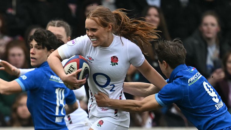 England wing Mia Venner scored the opening try of the contest in just the fourth minute
